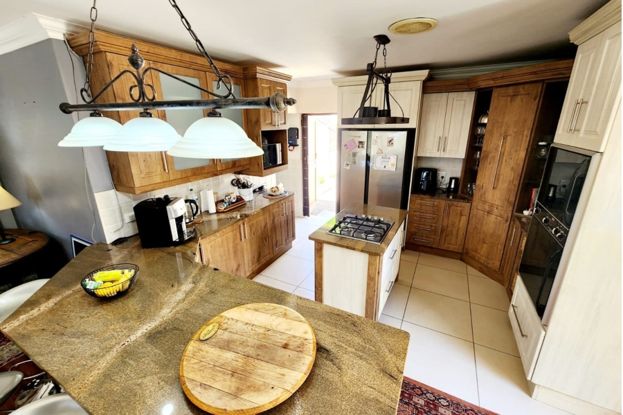 3 Bedroom Property for Sale in Linkside Western Cape